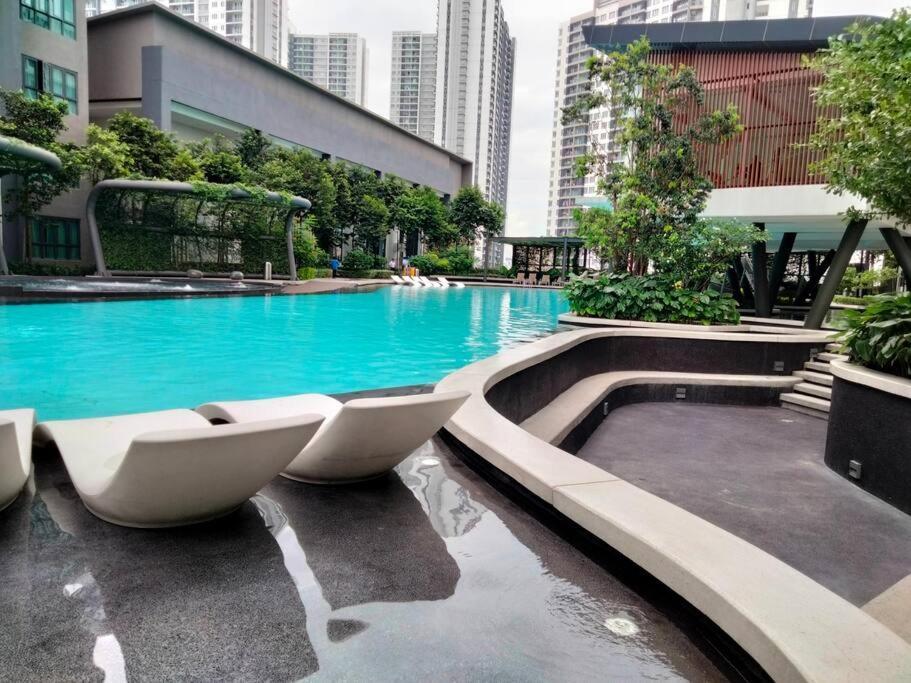 M Centura Sentul 3-bedroom Pool View Residences By Homebrickz Apartment *
